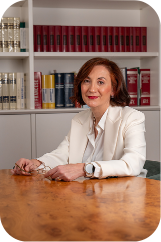 Avvocato Monica Cattaneo Esperta diritto famiglia gestione crediti